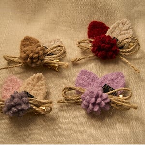 Haarclip bloem wol