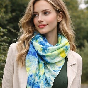 Handgeverfde zijden sjaal –groen,blauw,geel – 45x175cm – uniek exemplaar