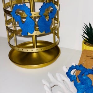 Houten Locks Oorbellen – Handgemaakte Statement Oorbellen met Silhouette Design | Lichtgewicht & Uniek Cadeau