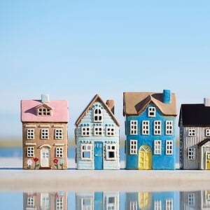 Keramieken Huisje met Bloemetjes