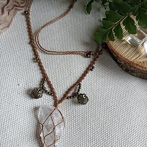 Ketting Yama met ruw Bergkristal