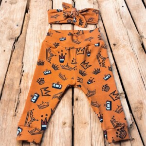 Koningsdag broekjes met bijpassende haarband