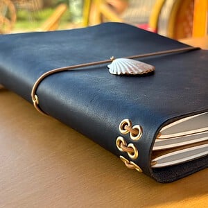 Leren notebook A5 met goudvergulde bedels