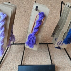 Macramé boekenlegger handgemaakt | kleurrijke bladwijzer | cadeau voor lezers