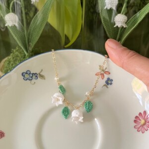 Micro Gehaakte Lelietjes-van-Dalen Armband