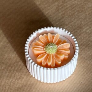 Potje kaars met bloem
