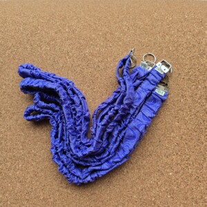 Scrunchie keycord | handgemaakt | paars | print | Atelier 904