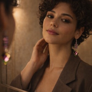 Stralend & Vrolijk, roze oorbellen met kristallen hartjes, perfect voor Valentijns dag