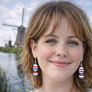 Subtiel & Trots, oorbellen met Nederlandse vlag en hartjes