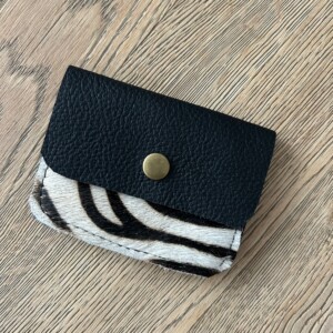 Leren pasjeshouder/ portemonnee met zebraprint, 3 vakken.