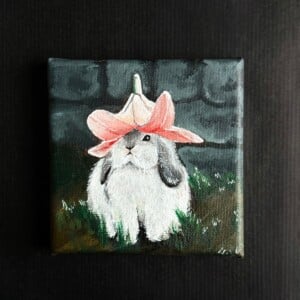 Cottagecore schilderij konijn ‘Lily Hat’ – 7x7 cm – origineel acryl op canvas – vintage stijl