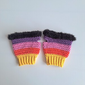 Gehaakte handschoenen - gehaakte vingerloze handschoenen | Geel, koraaloranje, lavendel, paars en zwart