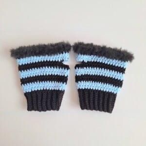 Gehaakte handschoenen - gehaakte vingerloze handschoenen | Zwart en lichtblauw