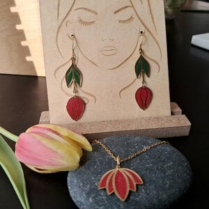Goud-rode lotus halsketting