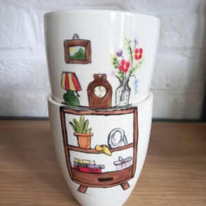 Handbeschilderde keramieken stapelmokken geel