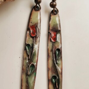 Handgemaakte cloisonne emaille oorbellen met bloemen