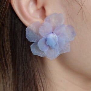 Handgemaakte Lila Bloem Oorbellen – S925 Zilver