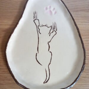Keramieken schoteltje met kattenafbeelding 8, handmade en handpainted