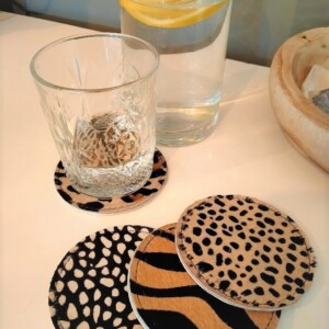 Leren onderzetters met dierenprint. 6 stuks.