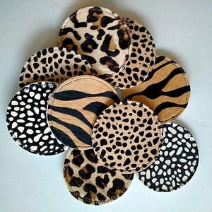 Leren onderzetters met dierenprint. 6 stuks.