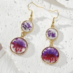 Leuke resin hangende oorbellen