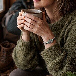 Rust & Natuur, berghut armband met keramiek focal