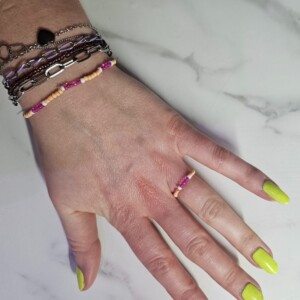 Sieraden set van kralen roze/perzik