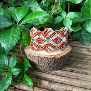 Stoer & Vrouwelijk-Micromacramé Armband Daisy