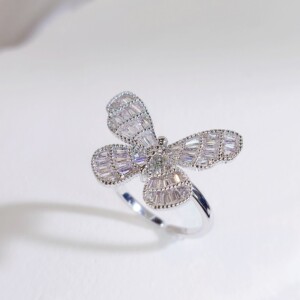 Verzilverde Vlinder Verstelbare Ring met Zirkonia