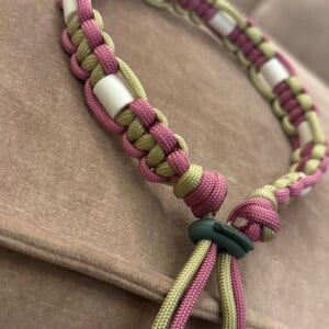 Anti-tekenband groen/roze