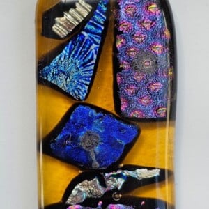 Aparte (ketting)hanger. Glasfusing. Uniek