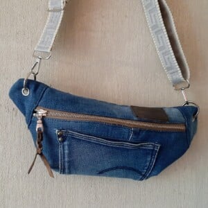 Denim heuptasje, gemaakt van hergebruikte Jeans.