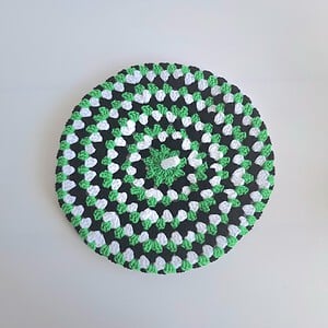 Gehaakte beret | Zwart, wit en groen