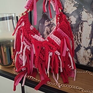 Gehaakte crossbody tas | Rood en roze