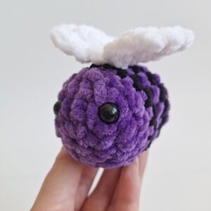 Gehaakte knuffel | Paarse bij