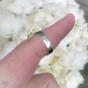 Gehamerde zilveren ring 4mm â 925 sterling zilver â nikkelvrij & op maat gemaakt