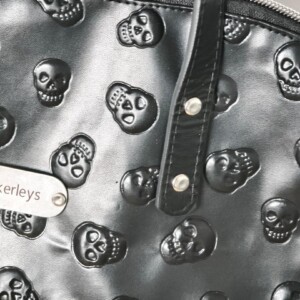 Handgemaakte kunstleren tas met schedelprint – stoer & praktisch - breitas - breimand