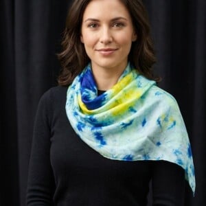 Handgeverfde zijden sjaal –groen,blauw,geel – 45x175cm – uniek exemplaar