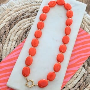 Koningsdag kralenketting oranje