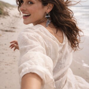 Krachtig & Mysterieus, orca oorbellen met Swarovski en handgemaakt kralenwerk