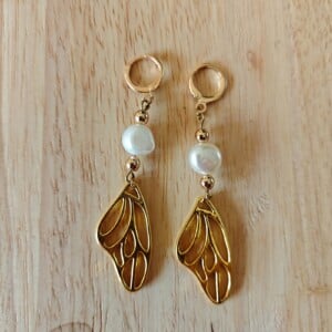 Parel oorbellen in flesje