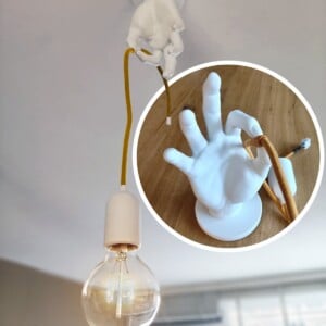 Plafondlamp in handvorm - Flick - Mustard yellow