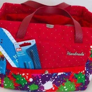 Projecttas – Handgemaakte breitas - haaktas rood met veel kleuren en ruimte