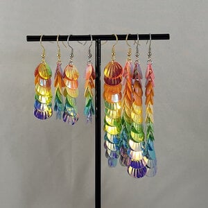 Schelp regenboog holografische oorbellen