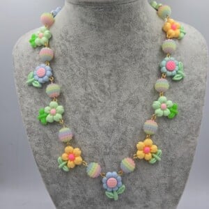 Spring is in the air, een schattige bloemen ketting waar je blij van wordt