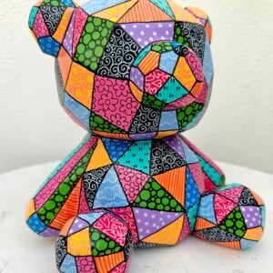 Teddybeer – Handgeschilderd Kleurrijk Beeldje