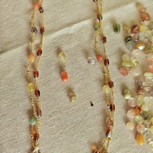 Unieke gehaakte ketting edelstenen