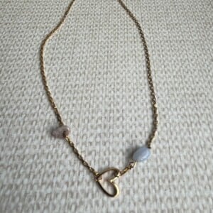 Vergulde ketting met hartje en kraaltjes van agaat en jaspis