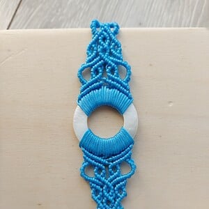 Aura Loop Macramé Armband