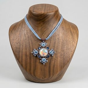 Caravaggio handgemaakte hanger in blauw kristal en brons